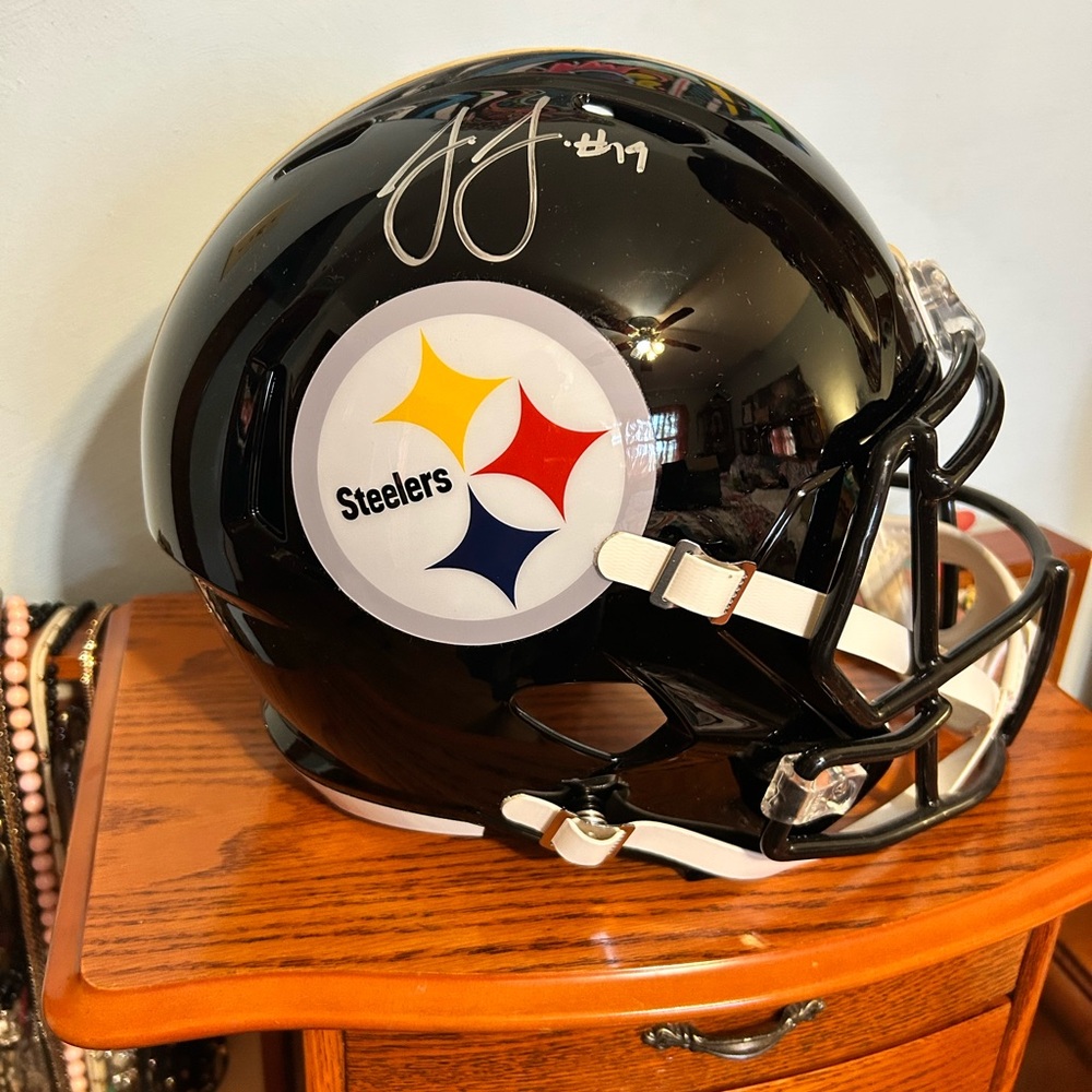 Signed helmet, Juju Smith, Steelers collectable, comes with documentation